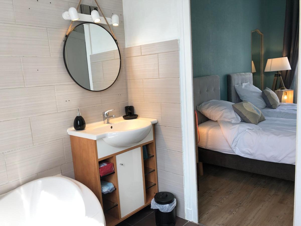 Cote Chateau - Grand Appartement Au Coeur De Μπλουά Εξωτερικό φωτογραφία